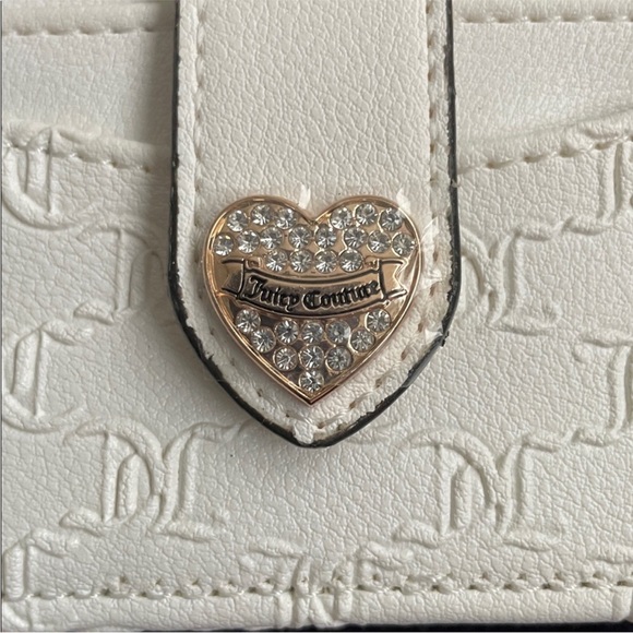 Juicy Couture White Key & Card Holder - Picture 2 of 7